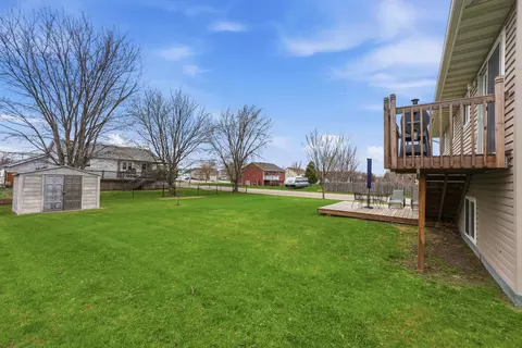 Exterior - 1201 9th Ave SE, Barnesville, MN 56514 photo 6 of 8