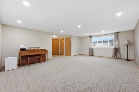 Living - 1201 9th Ave SE, Barnesville, MN 56514 photo 4 of 4