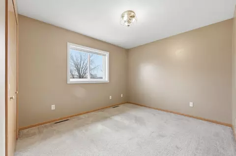 Bedroom - 1201 9th Ave SE, Barnesville, MN 56514 photo 1 of 6