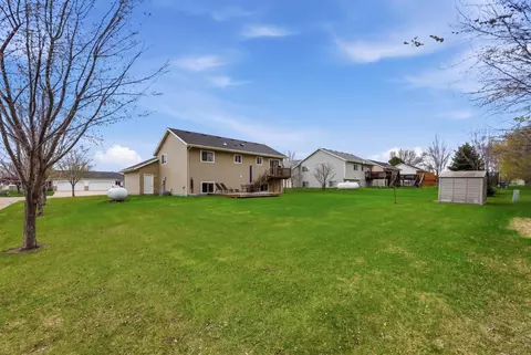 Exterior - 1201 9th Ave SE, Barnesville, MN 56514 photo 8 of 8