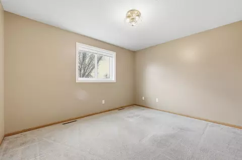 Bedroom - 1201 9th Ave SE, Barnesville, MN 56514 photo 3 of 6