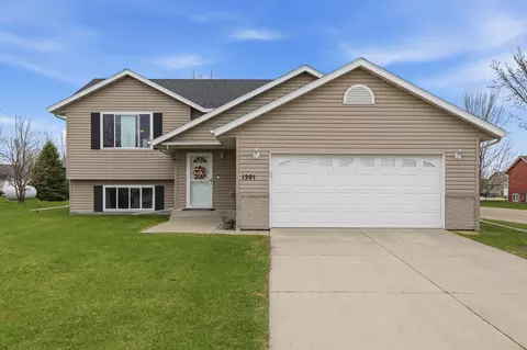 1201 9th Ave SE, Barnesville, MN 56514