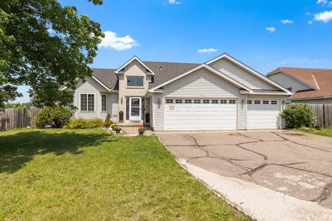 1211 Hillside Rd, Sauk Rapids, MN 56379