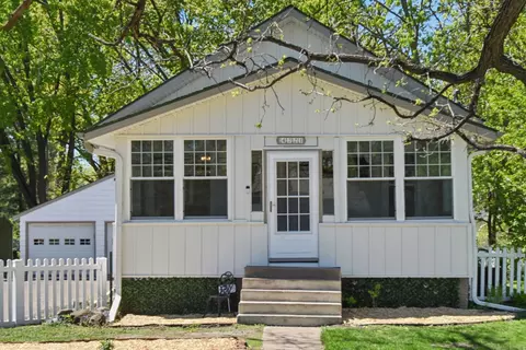 4721 Bald Eagle Ave, White Bear Lake, MN 55110