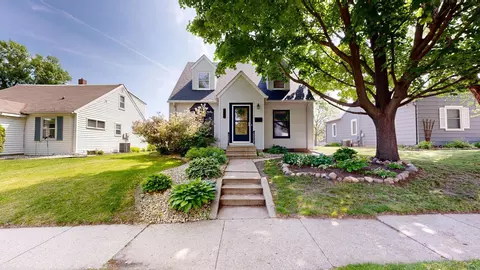 Exterior - 413 Highland Rd, Willmar, MN 56201 photo 2 of 11