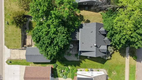 View/Area - 413 Highland Rd, Willmar, MN 56201 photo 2 of 6