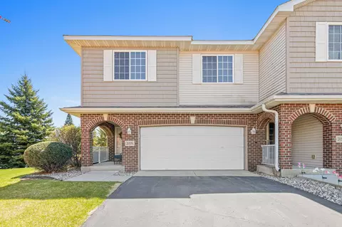 20576 Hampshire Way, Lakeville, MN 55044
