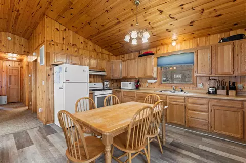 Kitchen - 42658 305th Pl, Aitkin, MN 56431 photo 2 of 6