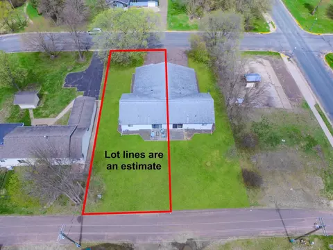 7723 Lake St, Siren, WI 54872