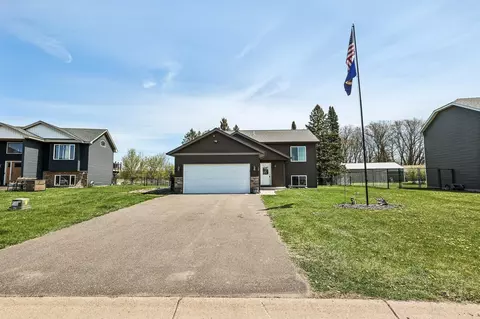 40 N Fitzgerald Ave, Rush City, MN 55069