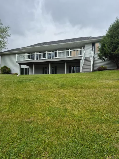 101 Northridge Dr, Kenyon, MN 55946