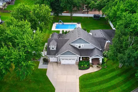 820 Niagara Ln N, Plymouth, MN 55447