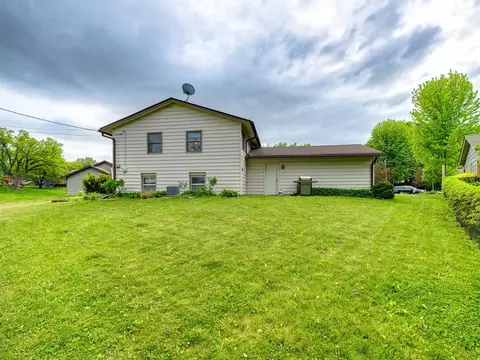 Exterior - 10133 Drew Ave S, Bloomington, MN 55431 photo 6 of 7