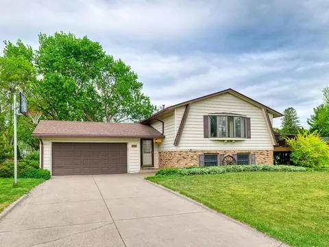 Exterior - 10133 Drew Ave S, Bloomington, MN 55431 photo 2 of 7