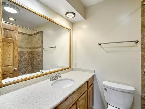Bath - 10133 Drew Ave S, Bloomington, MN 55431 photo 2 of 3