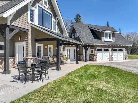Exterior - 2243 N Star Rd, Duluth, MN 55804 photo 2 of 7