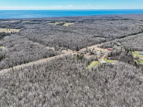 View/Area - 2243 N Star Rd, Duluth, MN 55804 photo 4 of 4