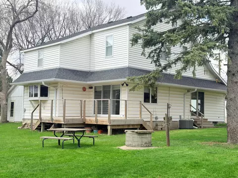 451 Paul Ave, Lake Wilson, MN 56151