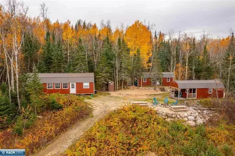 8335 Boulder Ridge Dr, Cook, MN 55723