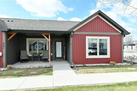 608 34th Way E #A, West Fargo, ND 58078