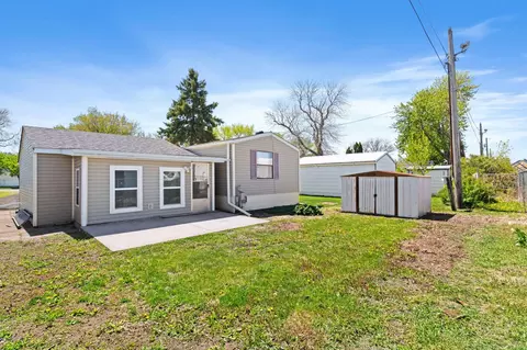 Exterior - 2210 Sundet Ln, Faribault, MN 55021 photo 2 of 5