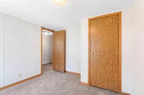 Bedroom - 2210 Sundet Ln, Faribault, MN 55021 photo 4 of 5
