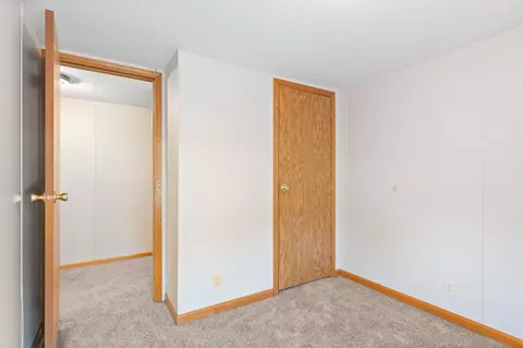 Bedroom - 2210 Sundet Ln, Faribault, MN 55021 photo 5 of 5