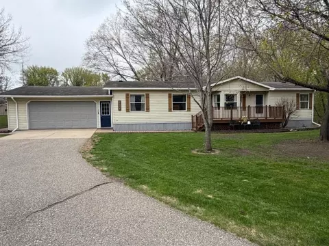 2174 66th Ave NE, Willmar, MN 56201