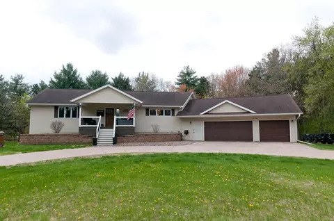 1307 W Center St, Chetek, WI 54728