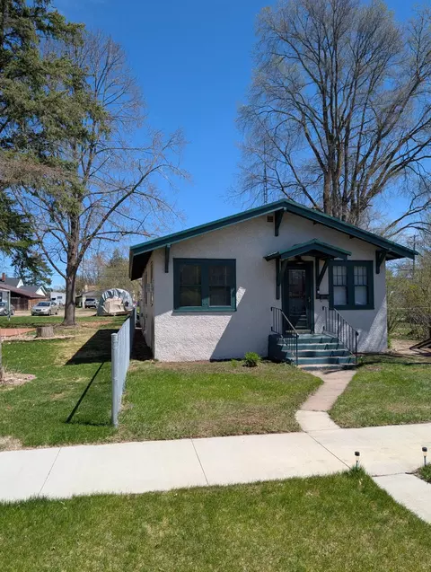 715 3rd St SE, Little Falls, MN 56345
