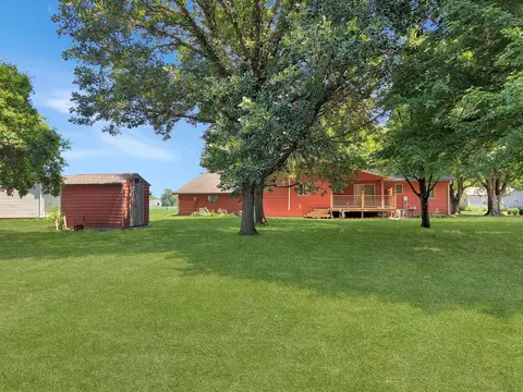 Exterior - 431 Spring St, Tracy, MN 56175 photo 9 of 10