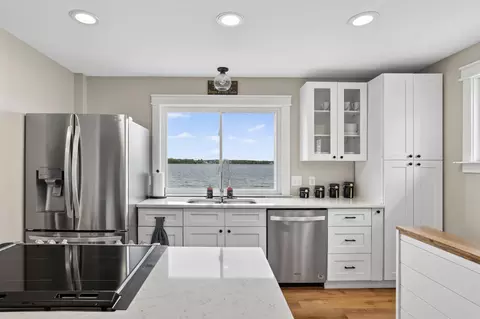 Kitchen - 1453 Pulaski Rd, Buffalo, MN 55313 photo 2 of 4