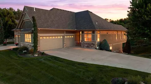 18250 Justice Way, Lakeville, MN 55044
