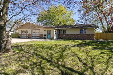 1425 Rice Lake St, Owatonna, MN 55060