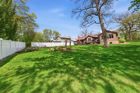 Exterior - 2067 Kings Rd, Eagan, MN 55122 photo 10 of 12