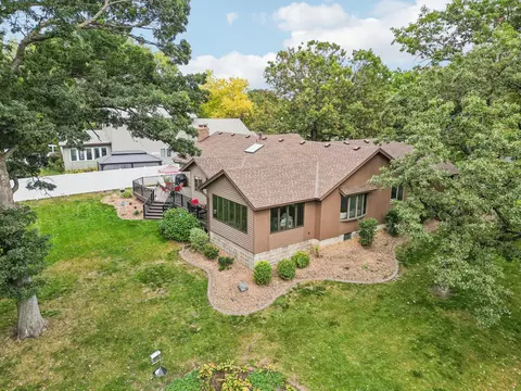 View/Area - 2067 Kings Rd, Eagan, MN 55122 photo 2 of 4