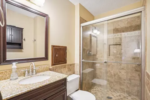 Bath - 2067 Kings Rd, Eagan, MN 55122 photo 1 of 2