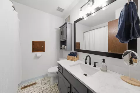 Bath - 2067 Kings Rd, Eagan, MN 55122 photo 2 of 2