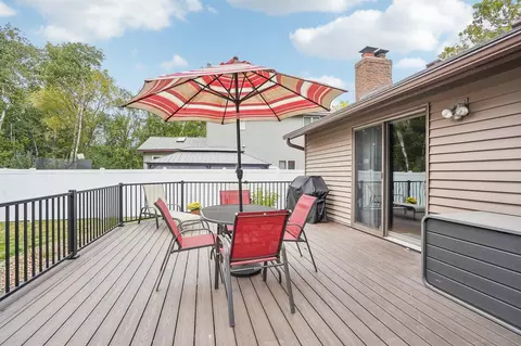Exterior - 2067 Kings Rd, Eagan, MN 55122 photo 5 of 12