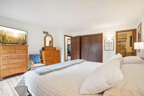 Bedroom - 2067 Kings Rd, Eagan, MN 55122 photo 2 of 4