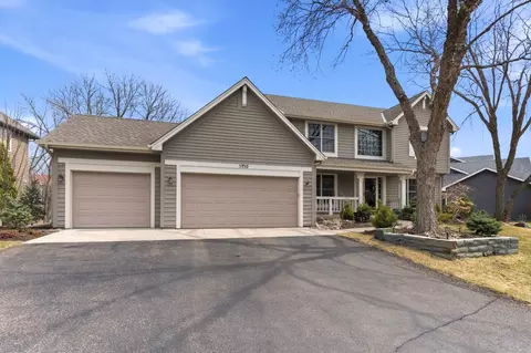 3450 Olive Ln N, Plymouth, MN 55447