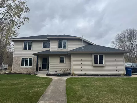 2667 Waterford Ct, Saint Cloud, MN 56301