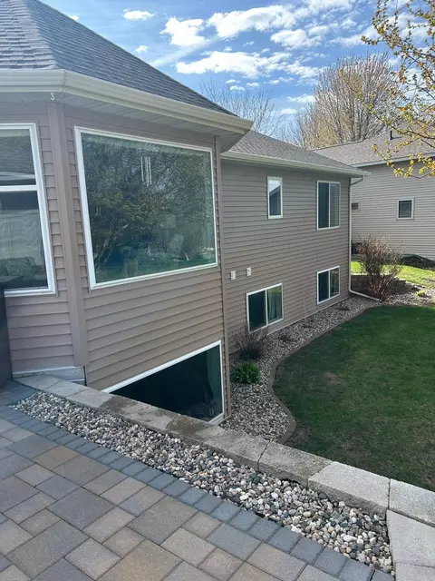 Exterior - 3221 Eagle Ridge Dr W, Willmar, MN 56201 photo 7 of 11