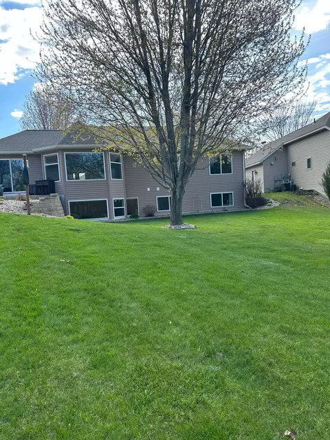 Exterior - 3221 Eagle Ridge Dr W, Willmar, MN 56201 photo 10 of 11