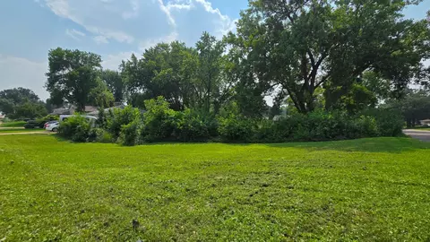 3949 Douglas Dr N, Crystal, MN 55422