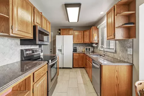 3121 7th St N, Fargo, ND 58102 photo 5