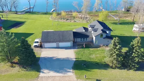 8944 Dyrud Ln SE, Osakis, MN 56360