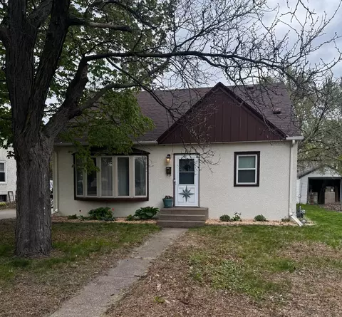 6400 45th Ave N, Crystal, MN 55428