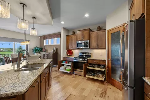 2281 Silver Leaf Trl, Cologne, MN 55322 photo 5