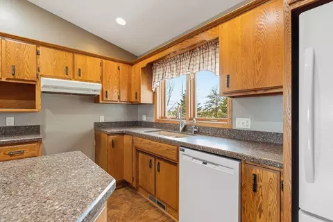 Kitchen - 1575 State Highway 19, Hendricks, MN 56136 photo 2 of 5